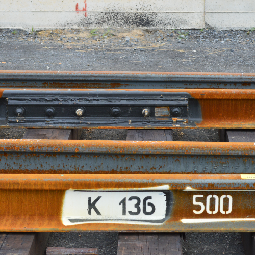 Riel 136. 6-8 Riel 136